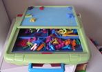Magnetic desk
