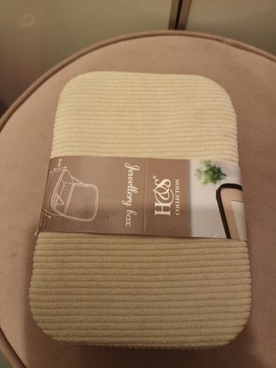 Cream cord jewellery box