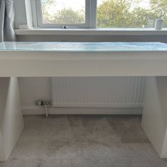 Makeup Table