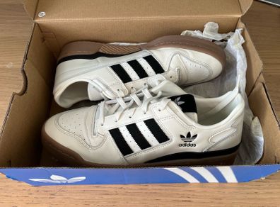 Adidas Forum Low UK11
