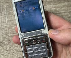 Nokia N73