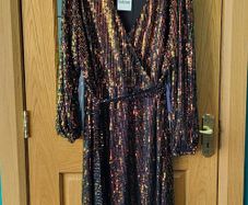 CurveWow multicolour sequin dress, Size 26-28, BNWT
