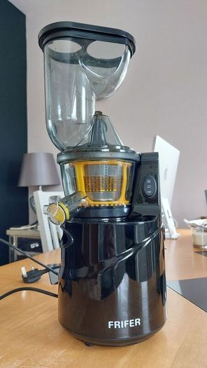 Powerful Masticating Juicer