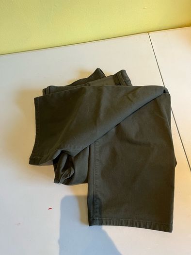 Mens Marks and Spenser. khaki Trousers/Jeans. 40x29. zip.
