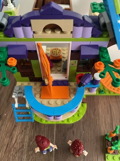 LEGO Friends Mia  Tree House