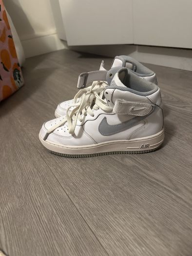 1 Nike Air Force 1