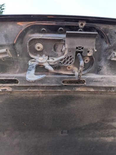 Caddy / touran bonnet