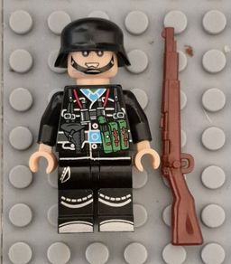 Lego compatible, military figures, German infantry. 15 figures plus rifles.