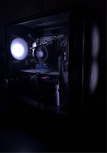 Custom Gaming Pc | Ryzen 5 5600x | Rtx 4060 8gb | 32gb Ram | B550