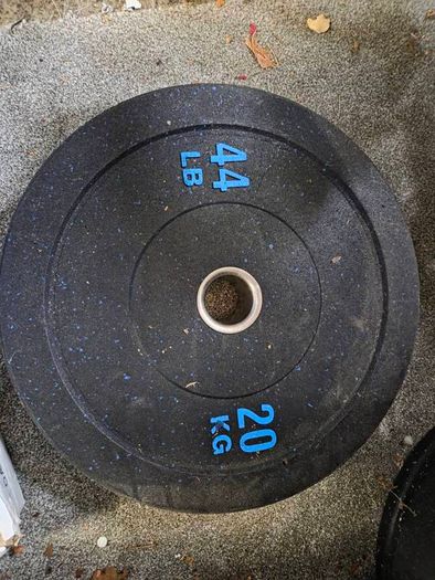 Gym weights with bar and clips