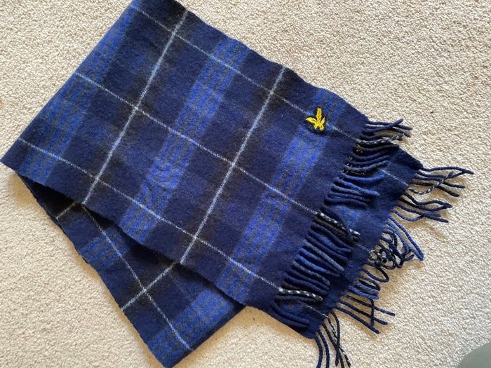 Lyle & Scott Woollen scarf