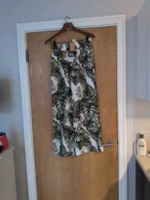 Shein Frenchy Wide Leg Trousers.   S.. M - 12.    B.N.W.T.  Add Up.