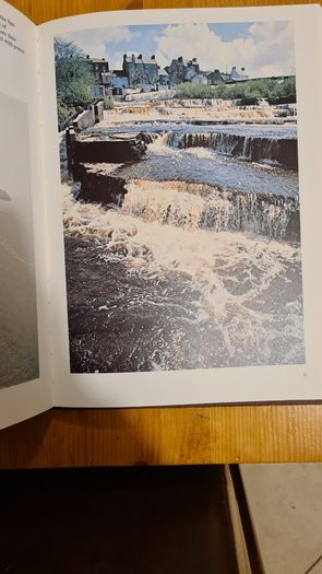 The Country Life Picture Book Of Ireland. Beautiful Large Volume Hardback In Very Good Condition. 32.
