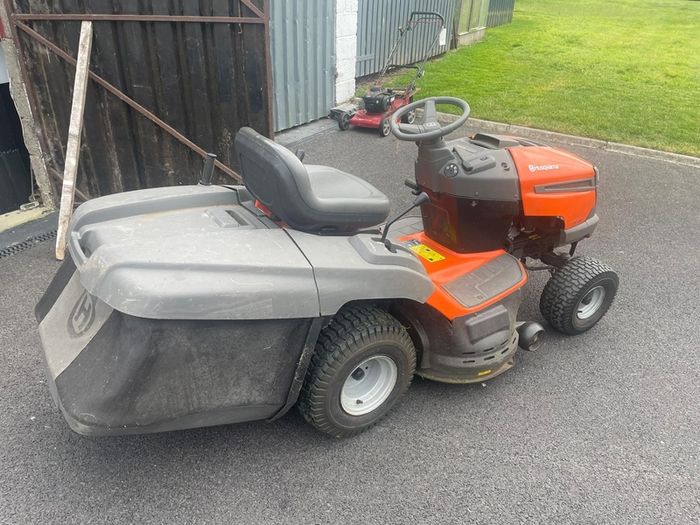 Husqvarna TC38 Ride On Lawnmower.  In Good Condition.  See Photos For Same