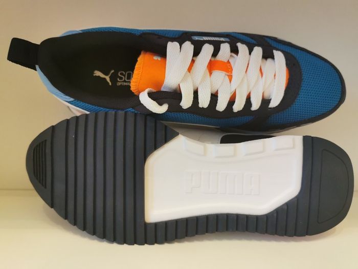 Unisex PUMA runners NEW size UK 5 and UK 5.5