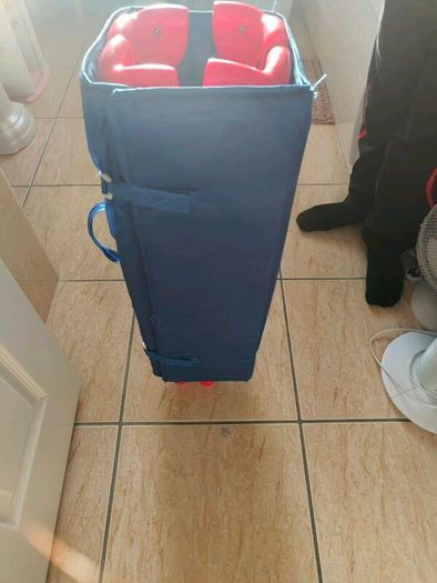 Travel cot