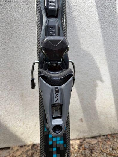 Dynastar D-Sistinct Carbon Skis w/ Look NX Bindings