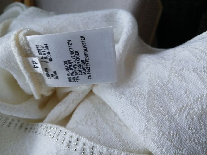 tops Escada. Size 44 very nice piece