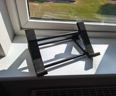 Quad Cortex Desktop Stand
