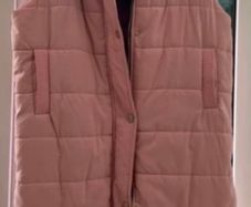 Pink Sleveless Hooded Puffer Jacket By Iclothing