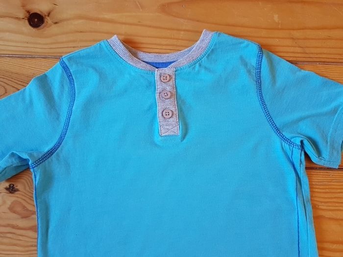 Age 5-6 Blue Button Neck Teeshirt