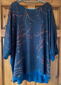 selection of ladies tops sz 28