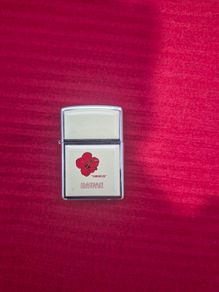 Vintage 2005 Zippo Lighter - Hawaii Hibiscus Ultralite Scrimshaw - October 2005 (J 05)