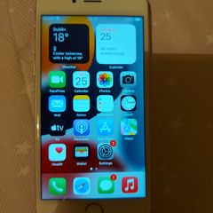 Apple Iphone 6s, White, 16GB, crack on screen, but doesn't affect the touchscreen movements