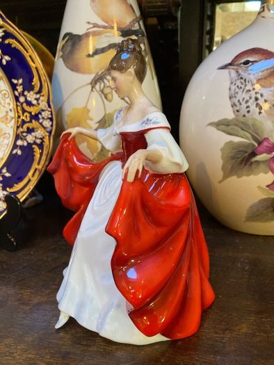 Royal Doulton figurine Sara