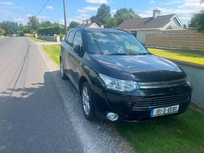 Mitsubishi Outlander 2015