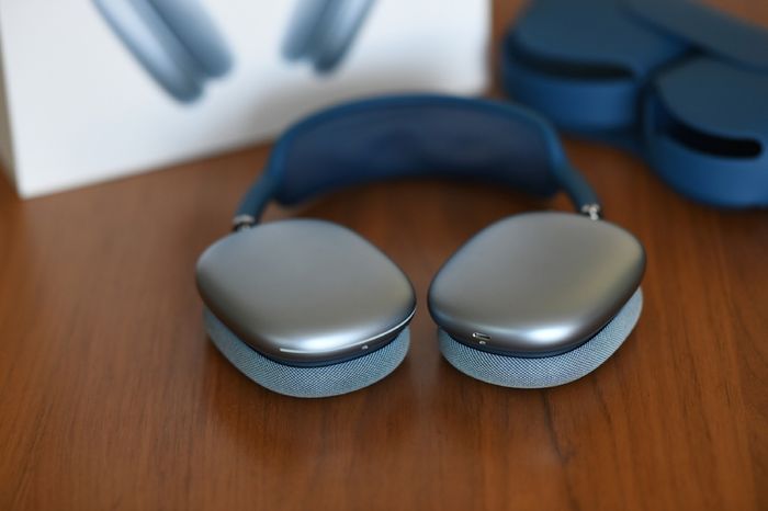 AirPods Max Blue