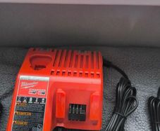 Milwaukee M12 and M18 charger