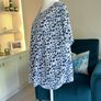 Ladies Blue & White Short Sleeved Top from Dunnes Stores. Size UK 24-26 / EU 52-54 Image 9