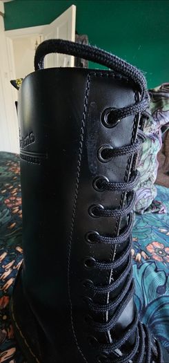 Dr. Marten 14 hole, size 11