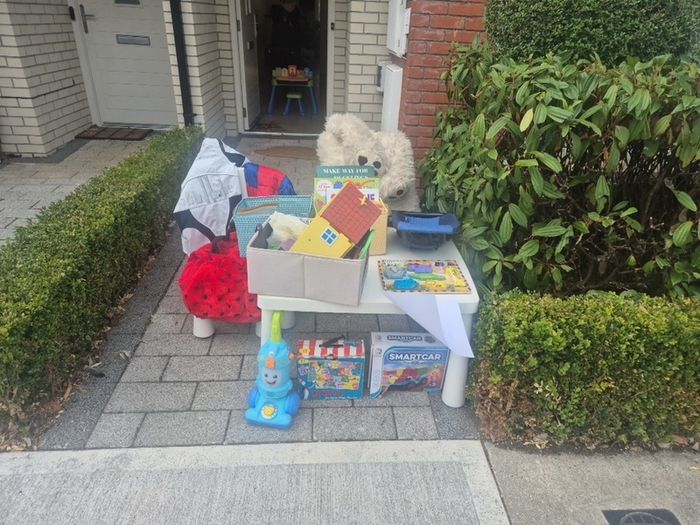 free toys and books