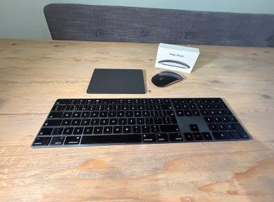 Apple Space Black Desktop Bundle  (Magic Keyboard Magic Trackpad & NEW USB-C Magic Mouse)
