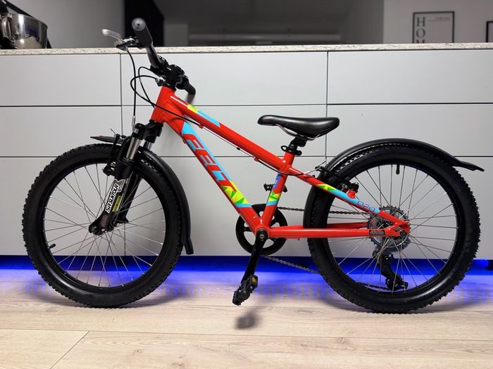 FELT Q20 Kids Bike 20 inch (Like New)
