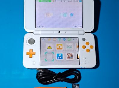Nintendo 2DS XL White & Orange