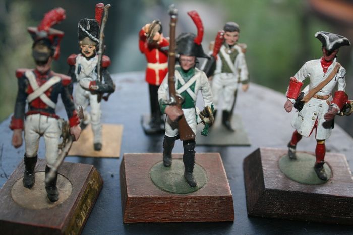 Vintage  Lead Soldiers