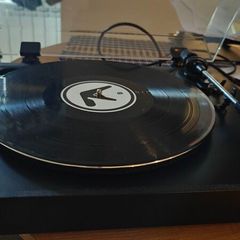 record player  ION Pro80 Automatic