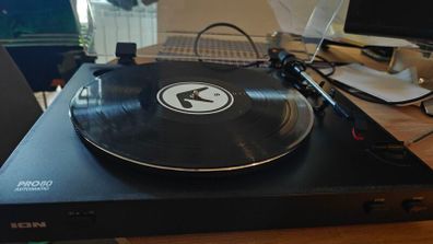 record player  ION Pro80 Automatic