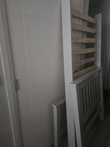 single beds with mattress