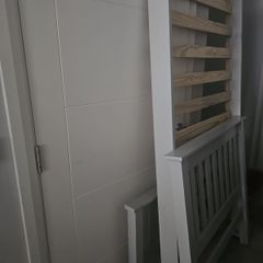 single beds with mattress