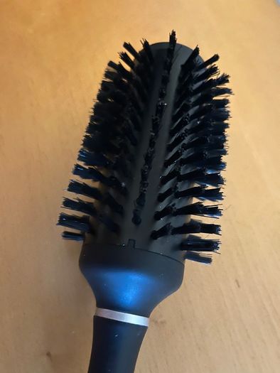 Round hair brush