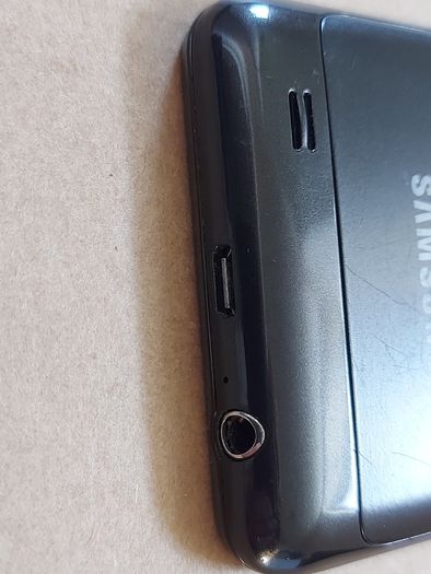Samsung Galaxy S mobile phone, Model YP-GS1, in excellent condition