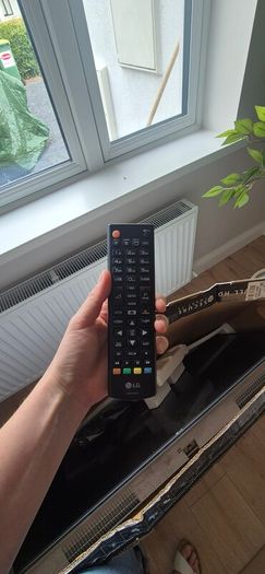 TOSHIBA 43 inch smart tv