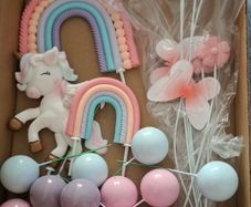 Unicorn cake topper