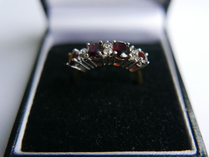 Vintage14K Gold 585 Ring With  Diamonds and Rubies Ring size P1/2 - 2,9g