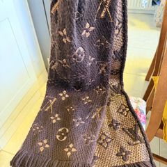 LV Wool scarf