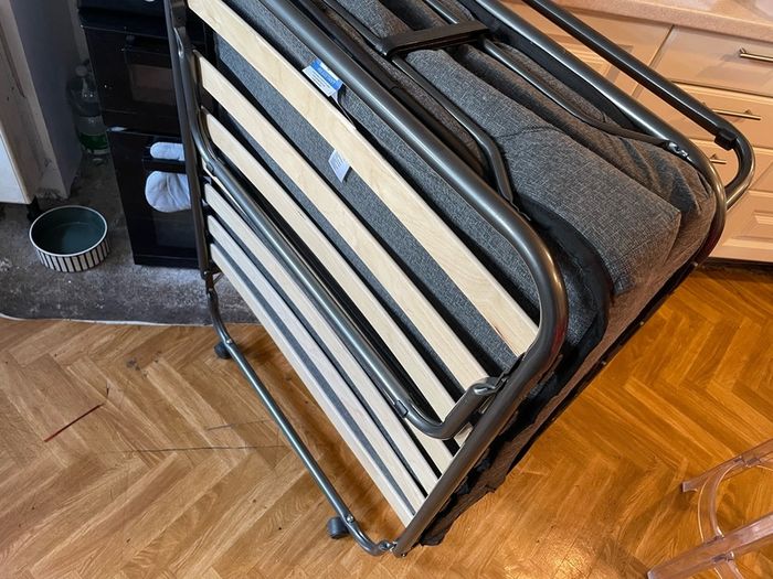 fold up bed